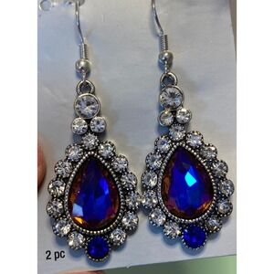 Dangling Teardrop Earrings‎ Crystal Rhinestone Silver Tone Dangle Drop Earrings